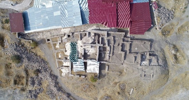 Harput Kalesinde Bu Yıl 20 Bin Obje Gün Yüzüne Çıkartıldı