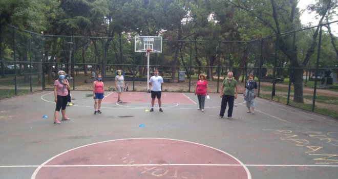 Kadıköy'de Yeni Normal'e Uygun Sabah Sporları Başladı