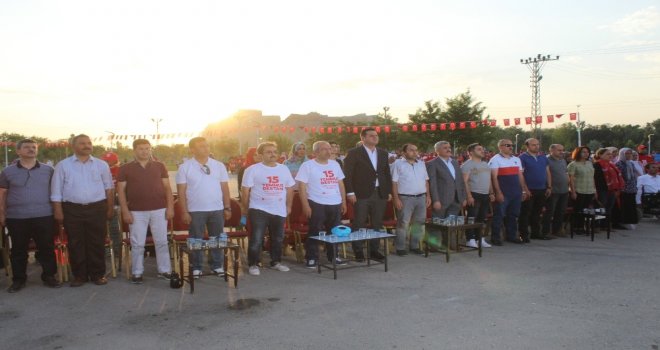 İpekyolu Belediyesinden “15 Temmuz Demokrasi Ve Milli Birlik Günü” Etkinliği