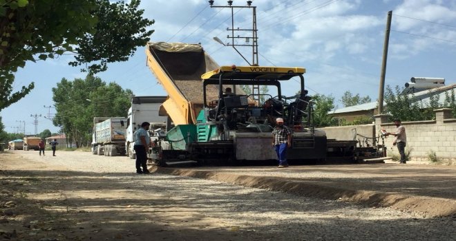 Van Büyükşehir Belediyesinden Ercişe 14 Milyonluk Yol Yatırımı