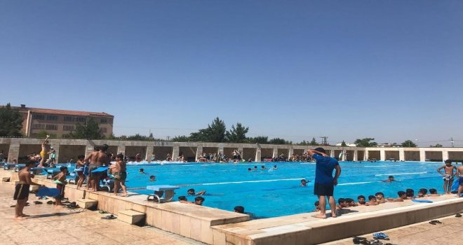 Batmanın En Temiz Havuzu ‘Olimpik