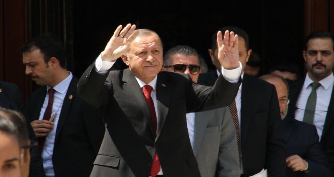 Cumhurbaşkanı Erdoğan: İçeride Ve Dışarıda Sinsi Rakiplerimiz Var