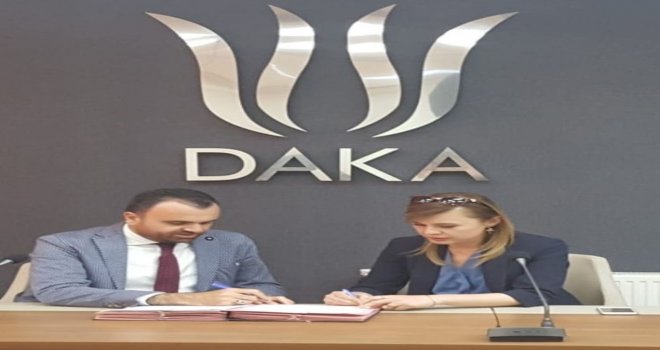 ‘Tuşba Kent Tiyatrosu Projesinin Sözleşmesi İmzalandı