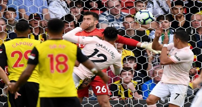 Manchester United, Watfordun Yenilgisizliğini Bitirdi