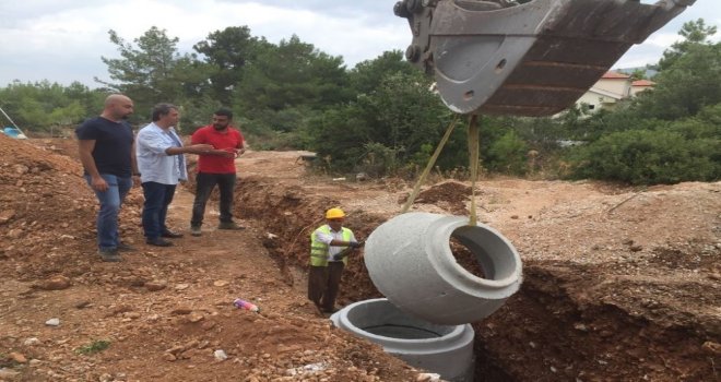 Akbükte Kanalizasyon Çalışmaları Devam Ediyor