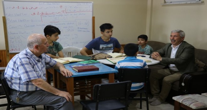 Başkan Yılmaz,  Kuran Kursu Öğrencilerini Ziyaret Ederek Motive Etti