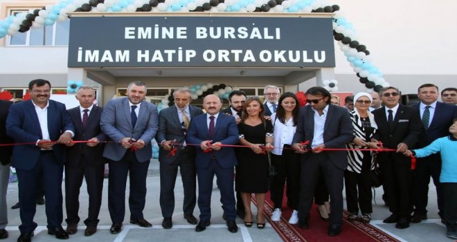 Taşovada Emine Bursalı İmam Hatip Ortaokulunun Açılışı Yapıldı