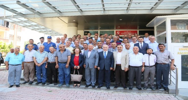 Vali Kamçı, Develide Muhtarları Ve Kurum Müdürlerini Dinledi