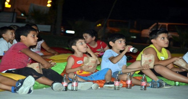 Aliağada Açık Hava Yaz Sinema Günleri Başladı