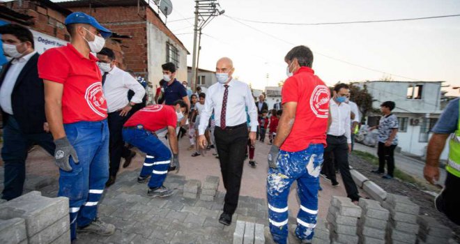 Başkan Soyer Acil çözüm ekipleriyle sahada