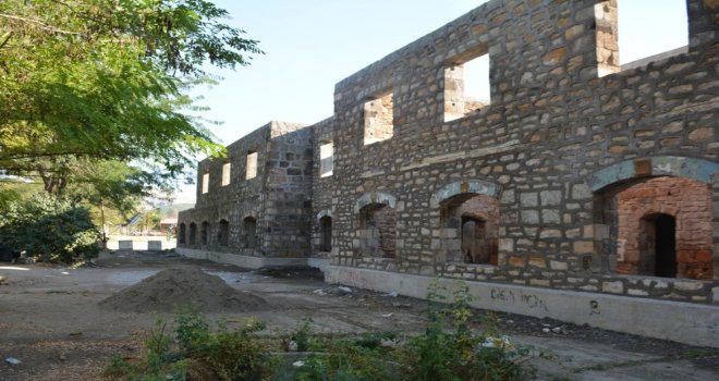 Tatvandaki Tarihi İşletme Oteli Restore Ediliyor