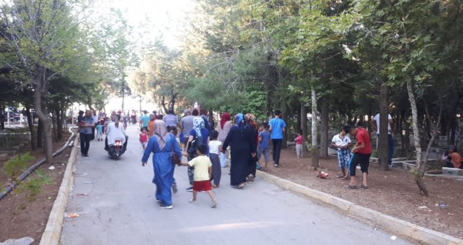Mezarlıkta Bayram Yoğunluğu