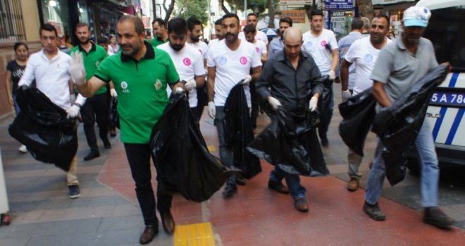 Alaşehir Belediyesinden Çöp Toplama Etkinliği