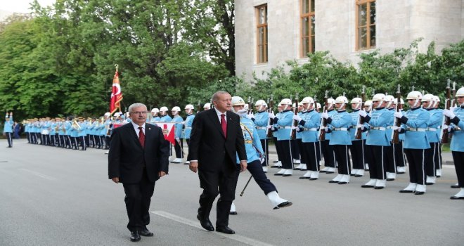 Cumhurbaşkanı Recep Tayyip Erdoğan Yemin Etmek İçin Tbmmye Geldi.