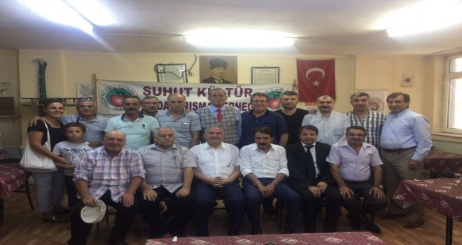 Şuhut Kültür Ve Dayanışma Derneğinde Bayramlaşma