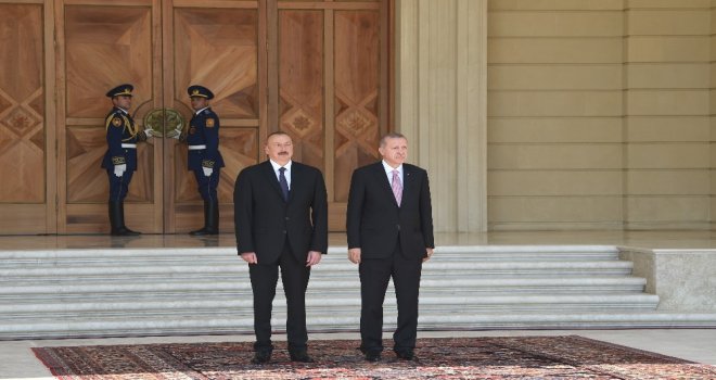 Azerbaycan Cumhurbaşkanı Aliyev, Cumhurbaşkanı Erdoğanı Resmi Törenle Karşıladı