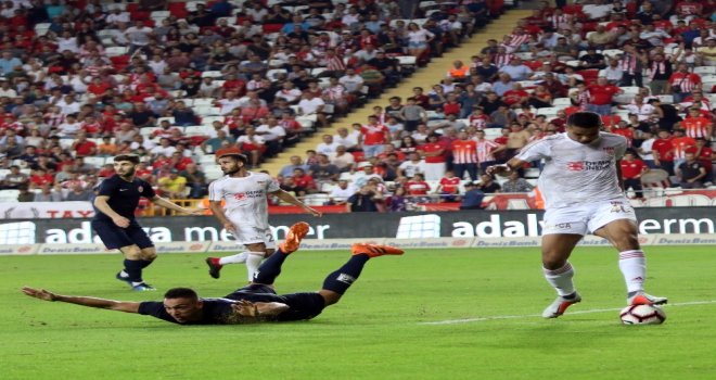 Spor Toto Süper Lig: Antalyaspor: 2 - Dg Sivasspor: 1 (İlk Yarı)