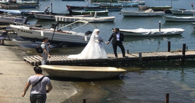 Yeni Çiftler, Mutluluklarını Akçakoca Sahillerinde Ölümsüzleştiriyor