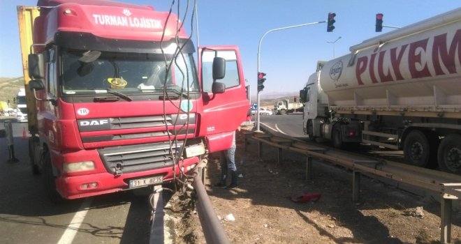 Otoban Girişinde Kaza: 1 Yaralı