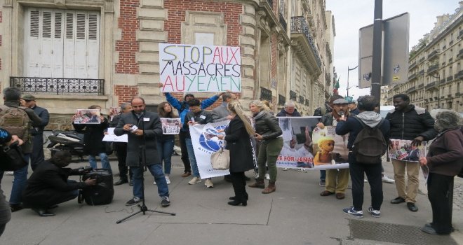 Pariste Kaşıkçı Protestosu