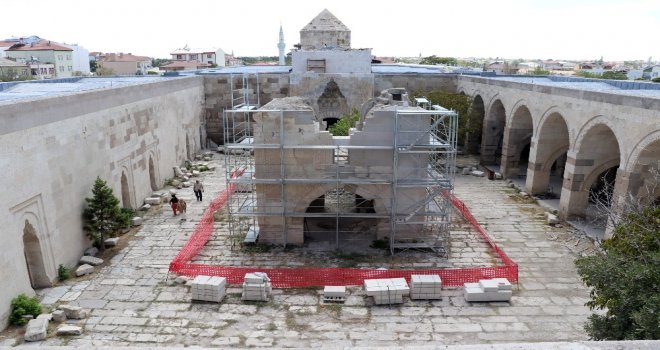 (Özel) Sekiz Asırlık Selçuklu Mirası Sultanhanı Kervansarayı Restore Ediliyor
