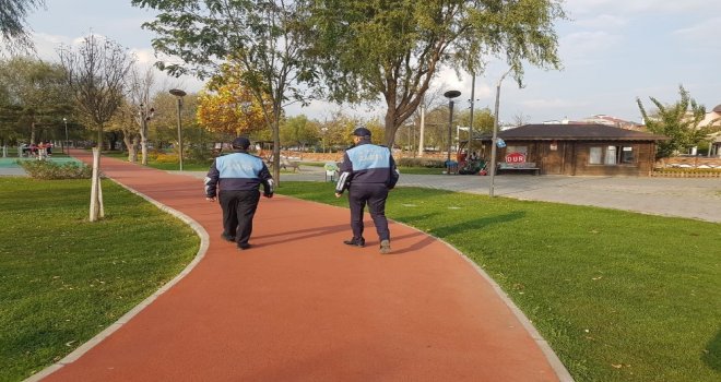 Boluda Halka Açık Parklarda Alkol Alanlara Ceza Kesildi