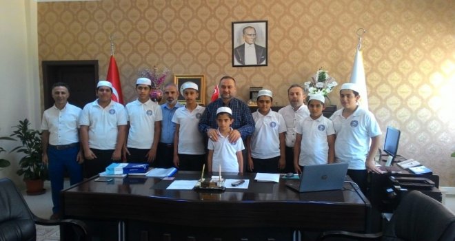 Adıyaman Müftüsü Taşçı Hafızları Tebrik Etti