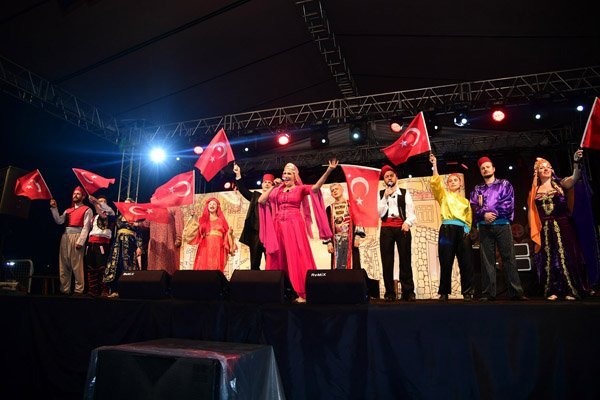 Türk Tiyatrosunun Usta İsimleri Adanalılarla Buluştu