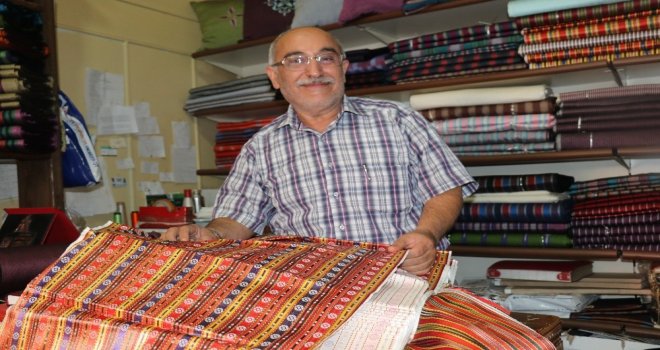 (Özel) Unutulmaya Yüz Tutan Kutnu Kumaşının Ustalığını Yapıyor