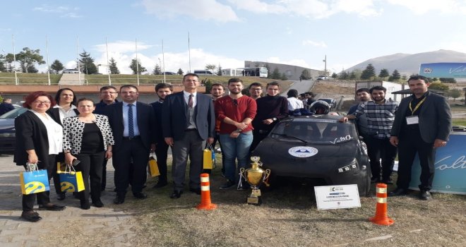 Kayseri Üniversitesi Rektör Yardımcısı Boztosun, Güzfest 2018 Etkinliğine Katıldı