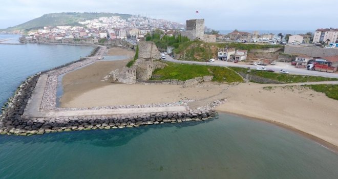 Sinopun Kumkapı Sahilindeki Kötü Deniz Kokusu Vatandaşları Rahatsız Ediyor