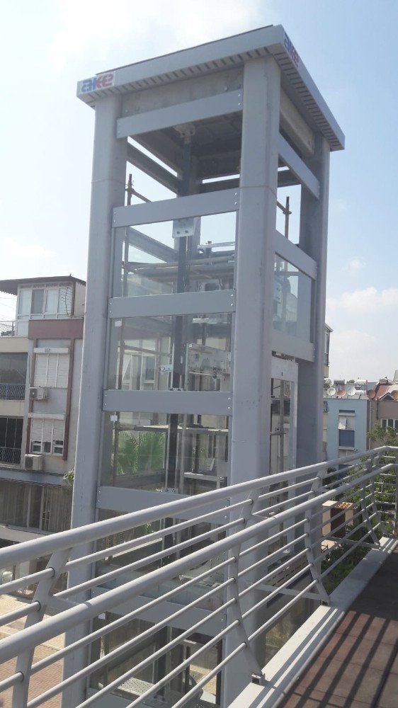 Üst Geçitlere Asansörlü Çözüm