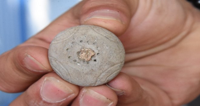Maydos Kilisetepe Höyüğünde 4 Bin Yıllık Ağırşak Bulundu