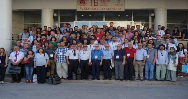Manisa Cbüde 16. Uluslararası Geometri Sempozyumu Düzenlendi
