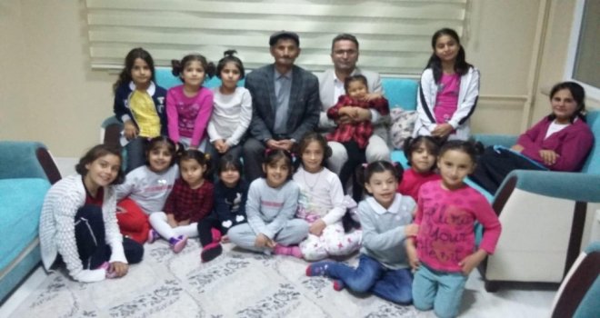 Vanda Çocuklar Yaşlılar İle Buluştu