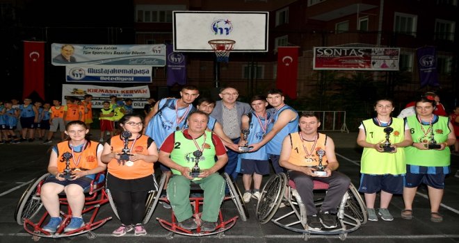 Tatlıtopta Kupalar Sahiplerini Buldu