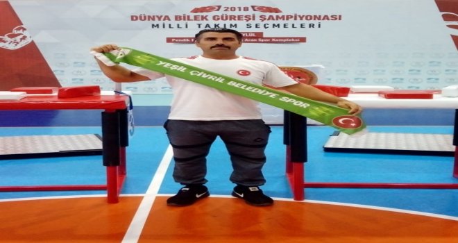 Çivrilli Milli Sporcu Bilek Güreşinde Türkiye Üçüncüsü Oldu