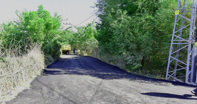 Toygar Mahallesinde Sıcak Asfalt Serimi Yapıldı