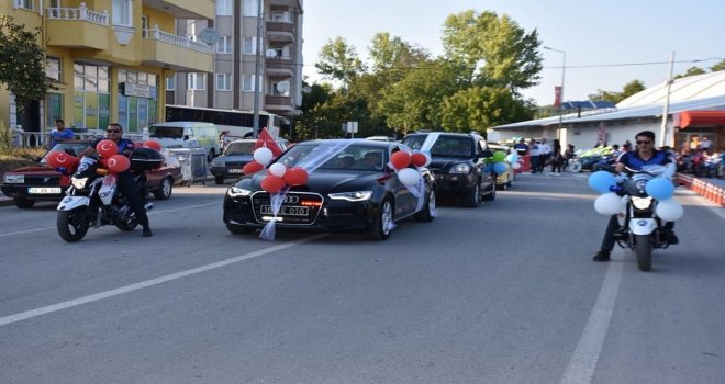 Dursunbey Belediyesinden Dillere Destan Sünnet Şöleni