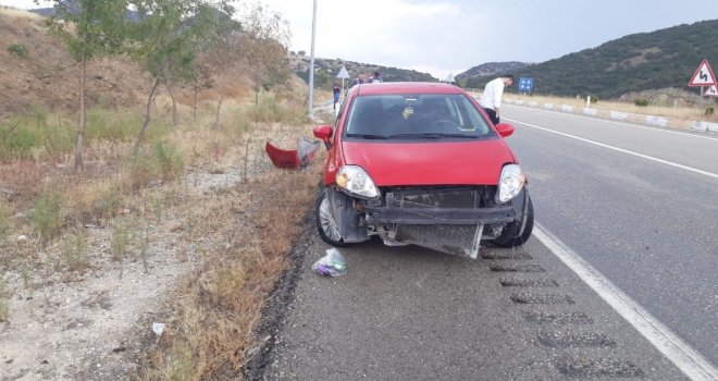 Manisada Trafik Kazası: 2 Yaralı
