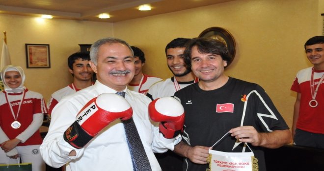 Zorkun Çocuk Şenliği Vefa Ödülü Kenan Karıka