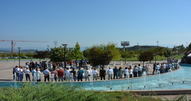 Düzce Üniversitesi Mensupları Bayramlaşma Töreninde Bir Araya Geldi
