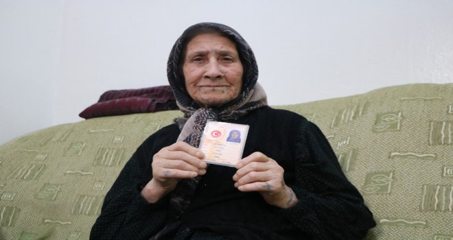 Ezo Gelinin Kızı 19 Yıl Sonra Türk Vatandaşı Oldu