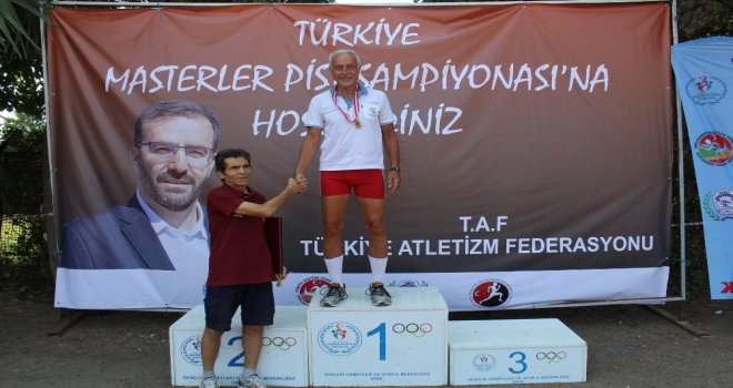 Veteran Atlet Kaçardan 4 Madalya Birden
