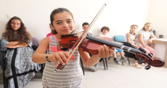 Vanda Ücretsiz Enstrüman Kurslarına Yoğun İlgi