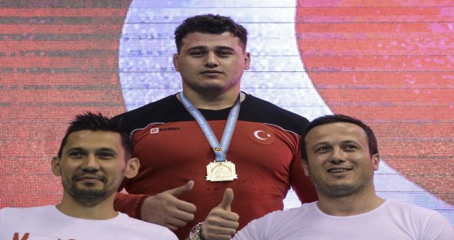 Güreş Müsabakalarında Aski Farkı