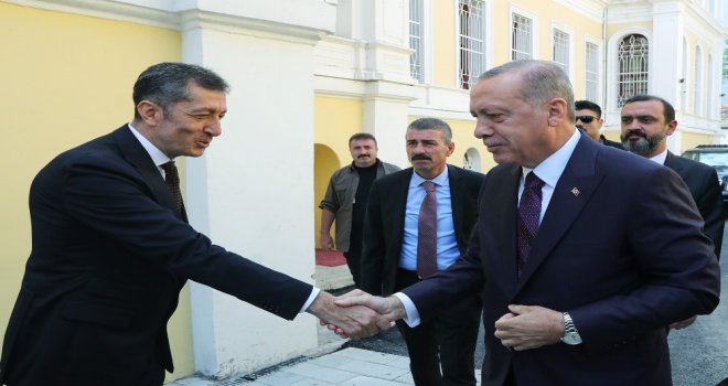 Cumhurbaşkanı Erdoğan: Tek Tipçi Yasakçı Eski Öğretim Mantalitesini Rafa Kaldırdık