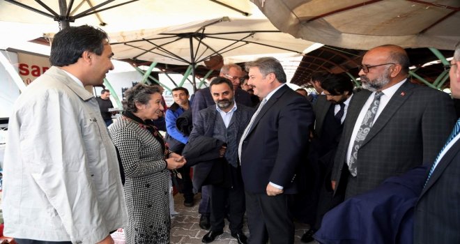 Başkan Palancıoğlundan Pazar Esnafına Sürpriz