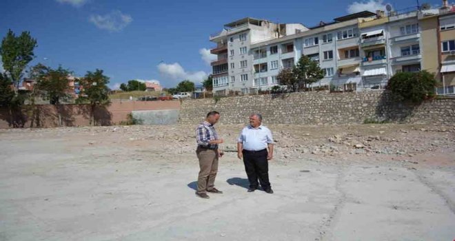 Kaymakam Çalık, Anadolu Lisesi İnşaat Alanını İnceledi