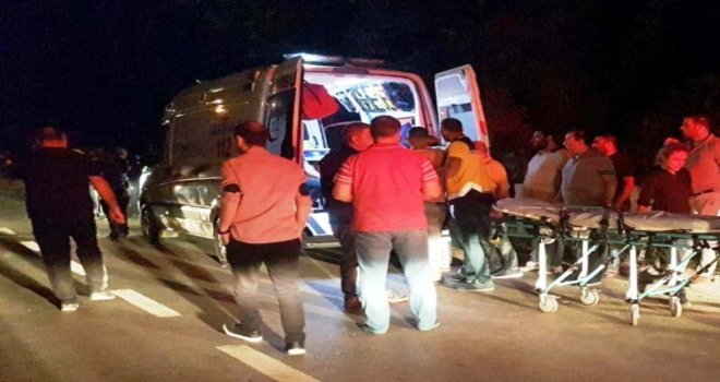 Germencikte Trafik Kazası; 2 Ölü